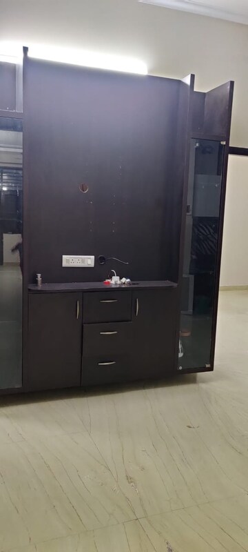 Furnished Amenities in 3 BHK Builder Floor at Uppal Southend, Sector 49 – for Rent