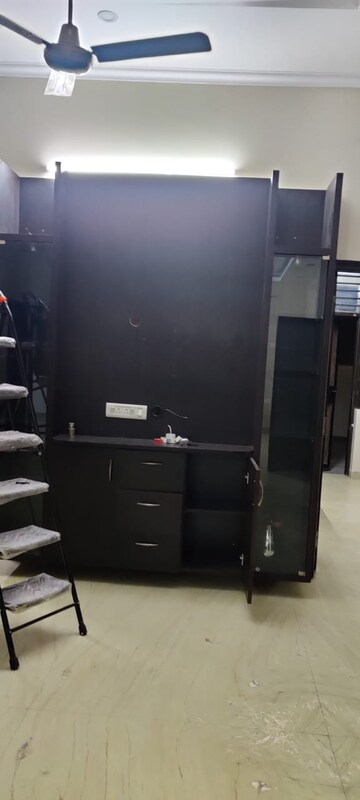 Furnished Amenities in 3 BHK Builder Floor at Uppal Southend, Sector 49 – for Rent