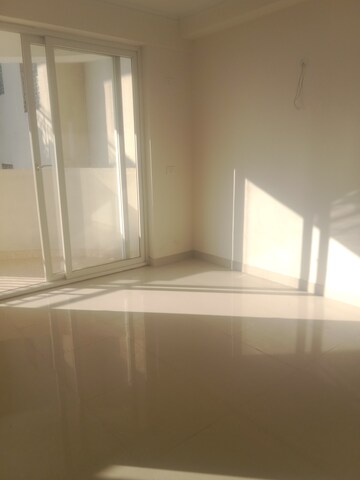 Room in 4 BHK Apartment at Conscient Heritage Max, Sector 102 – for Sale
