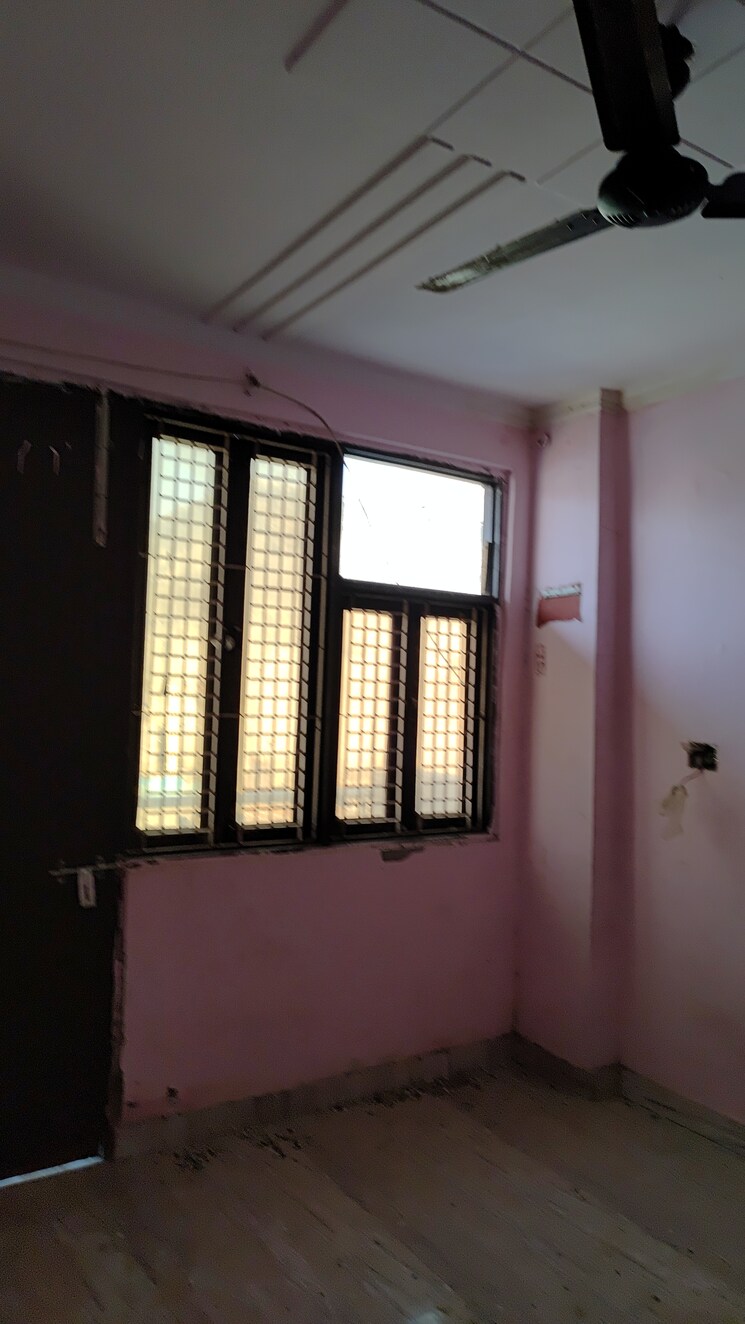 Bedroom, laxmi nagar 1 Bedroom 50 Sq.Yd. Builder Floor In Laxmi Nagar Delhi 7958881