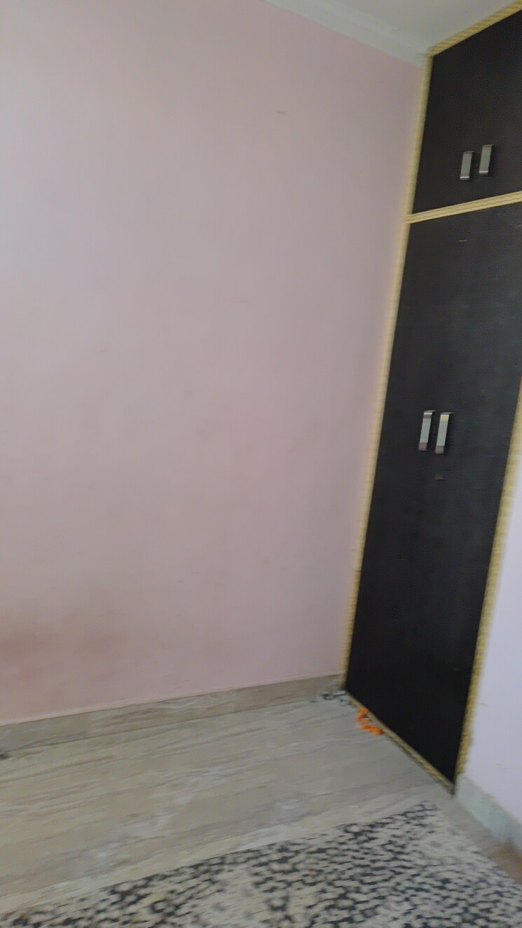 undefined, laxmi nagar 1 Bedroom 50 Sq.Yd. Builder Floor In Laxmi Nagar Delhi 7958881