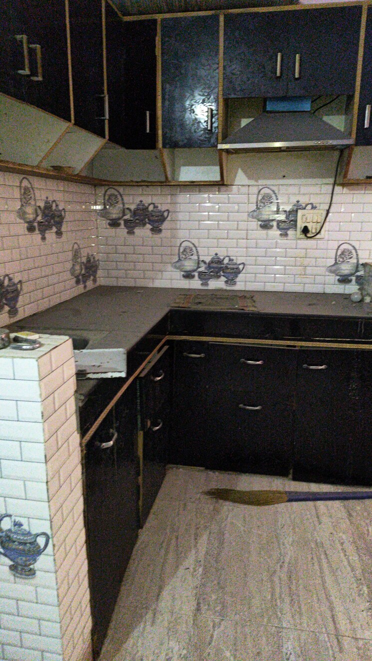 Kitchen, laxmi nagar 1 Bedroom 50 Sq.Yd. Builder Floor In Laxmi Nagar Delhi 7958881