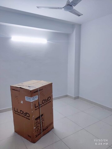 Master Bedroom in 2 BHK Builder Floor at Sector 40 – for Rent