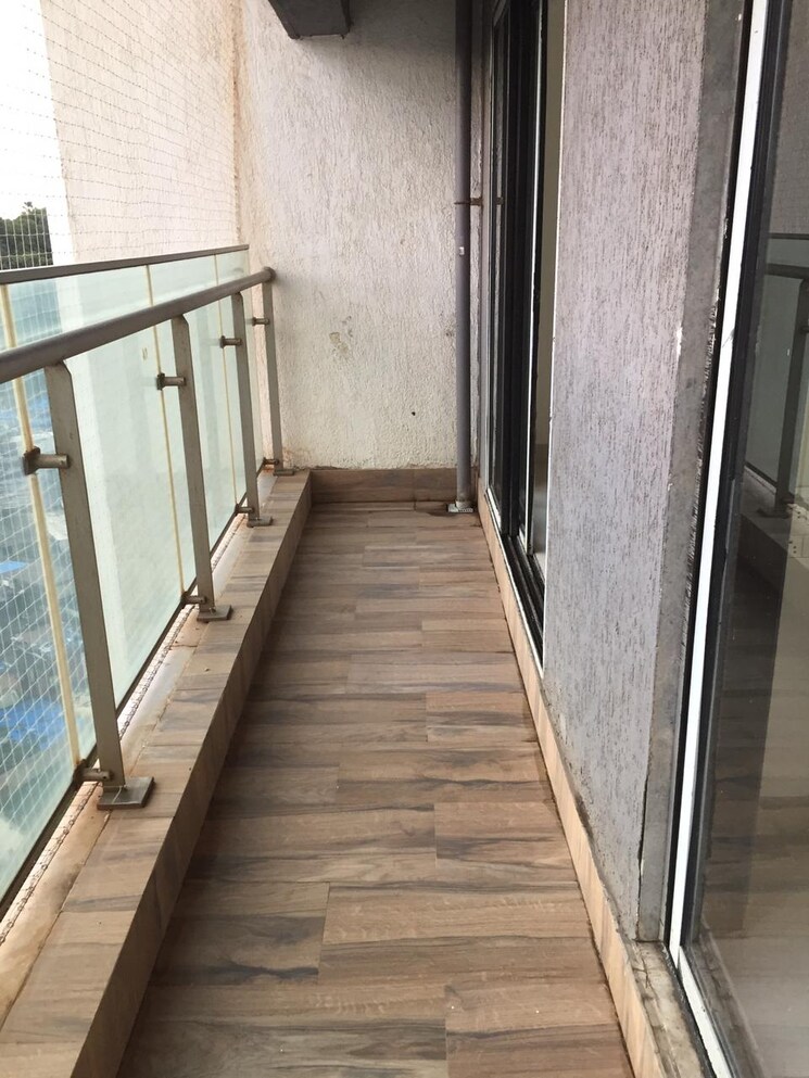 Balcony, hubtown-hillcrest 3 Bedroom 1500 Sq.Ft. Apartment In Andheri East Mumbai 7958903