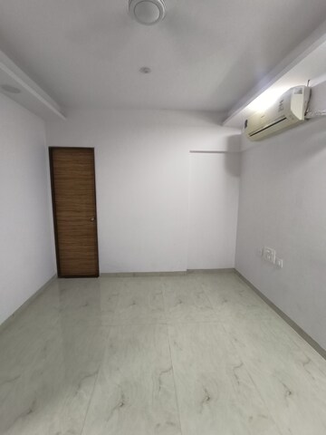 Room in 2 BHK Apartment at Chitravani Chs, Malad East – for Rent
