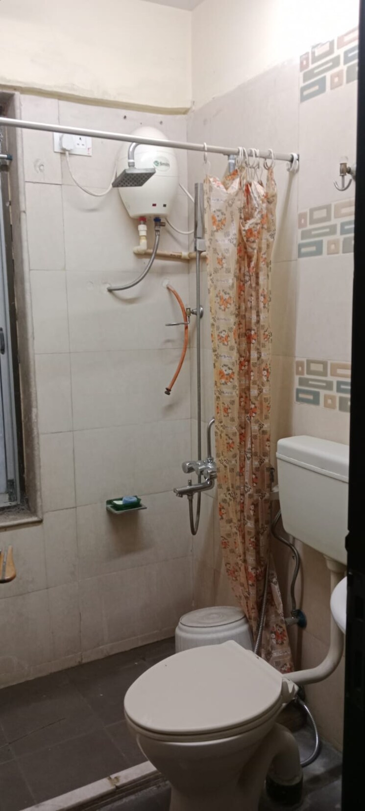 Bathroom, woodland-heights 2 Bedroom 650 Sq.Ft. Apartment In Bandra West Mumbai 7958984