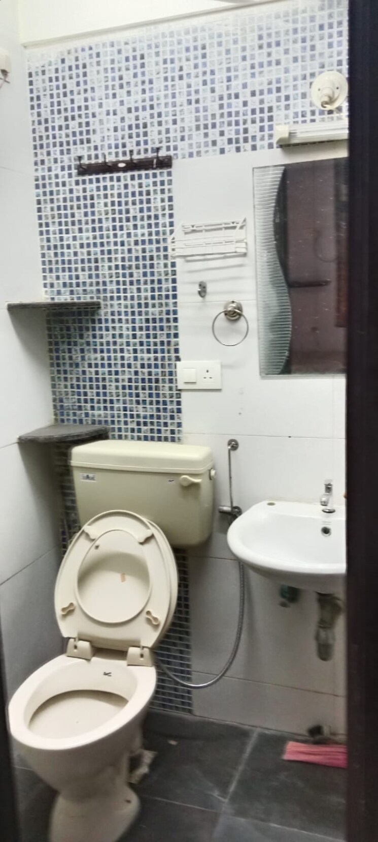 Bathroom, woodland-heights 2 Bedroom 650 Sq.Ft. Apartment In Bandra West Mumbai 7958984