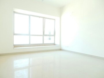 Room in 1 BHK Apartment at Bhoomi Samarth, Goregaon East – for Rent