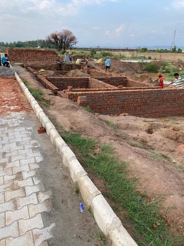  Plot For Sale in Central Derabassi