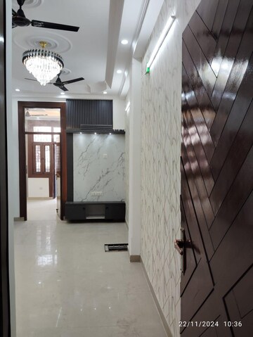 3 BHK Builder Floor For Rent in Niti Khand