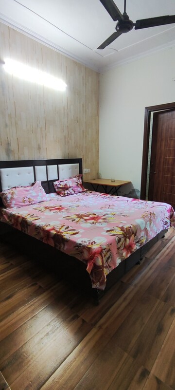 Master Bedroom in 2 BHK Builder Floor at Shivalik City, Mohali Sector 127 – for Rent