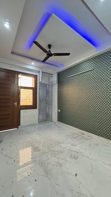 2.5 BHK Builder Floor For Rent in Vasundhara Sector 5