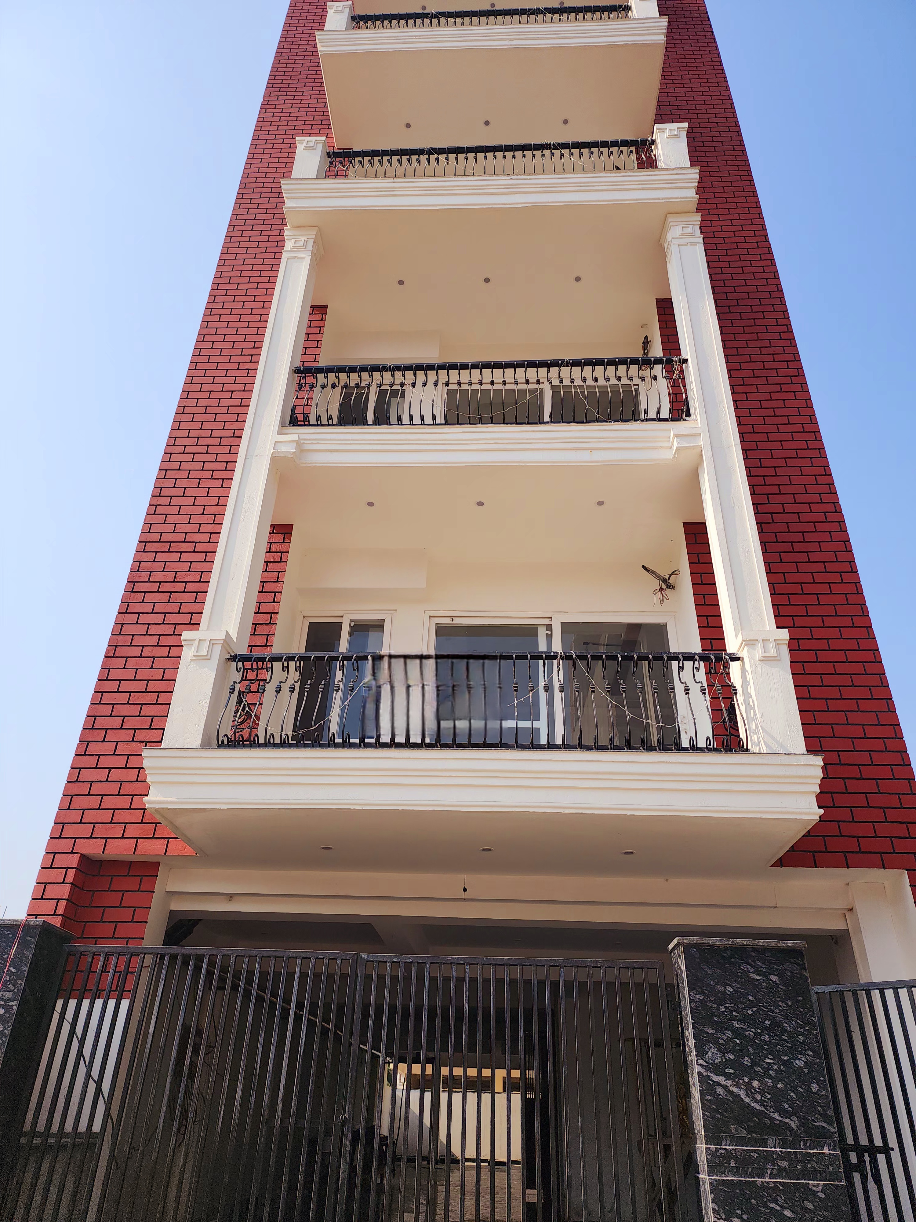 2.5 BHK Builder Floor For Sale in Raghunandan Rama Garden