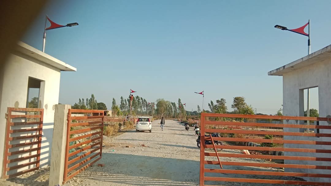 Plot For Sale in Galaxy North Avenue