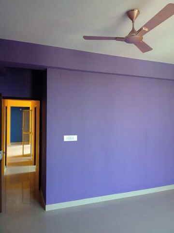 Room in 3.5 BHK Apartment at Team Taurus Wow, Rajarhat New Town – for Rent