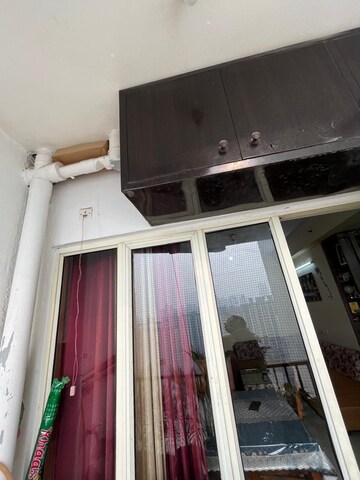 Furnished Amenities in 2 BHK Apartment at Gardenia Golf City, Sector 75 – for Rent