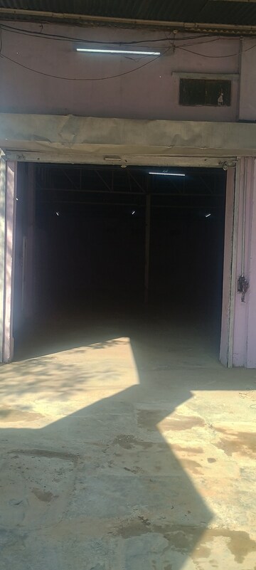  Warehouse – Exterior View View at Bais Godam - for Rent