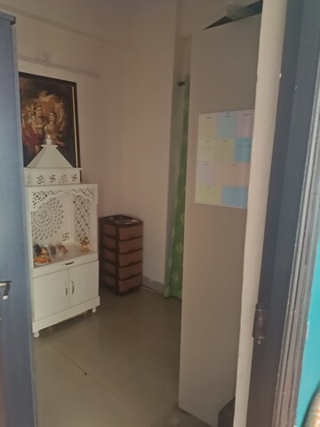 Furnished Amenities in 2 BHK Apartment at Amrapali Silicon City, Sector 76 – for Sale