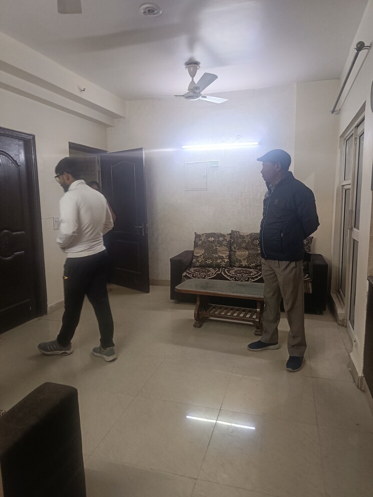 Living Room, amrapali-silicon-city 2 Bedroom 1075 Sq.Ft. Apartment In Sector 76 Noida 7959153