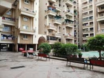 3 BHK Apartment For Rent in Thaltej