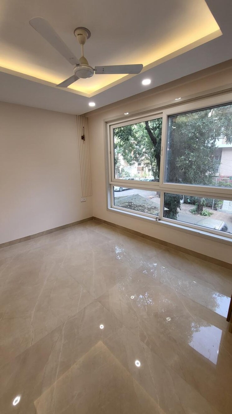 Room, vasant kunj 4 Bedroom 2500 Sq.Ft. Apartment In Vasant Kunj Delhi 7959166