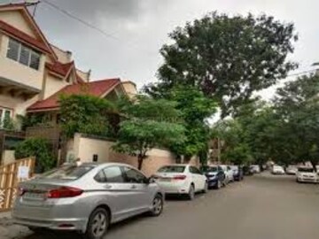 5 BHK Villa – Exterior View View at Satellite - for Sale