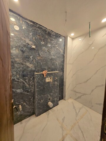 Bathroom in 4 BHK Builder Floor at Sector 41 – for Sale
