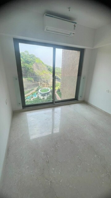 Bedroom in 2 BHK Apartment at Kanakia Silicon Valley, Powai – for Rent