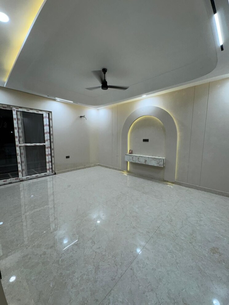 Room, sector 42 4 Bedroom 3100 Sq.Ft. Builder Floor In Sector 42 Faridabad 7959193