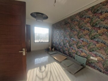 Master Bedroom in 3 BHK Builder Floor at Gujranwala Town – for Sale