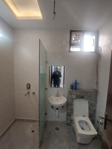 Bathroom in 3 BHK Builder Floor at Gujranwala Town – for Sale