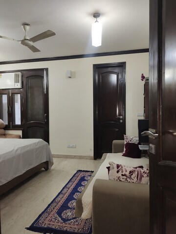 3 BHK Builder Floor For Rent in East Of Kailash