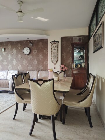 Master Bedroom in 3 BHK Builder Floor at East Of Kailash – for Rent