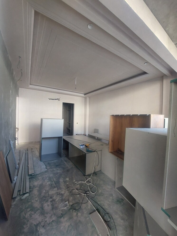 Master Bedroom, model town phase 2 5 Bedroom 4050 Sq.Ft. Builder Floor In Model Town Phase 2 Delhi 7959222