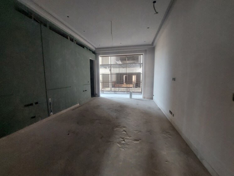 Master Bedroom, model town phase 2 5 Bedroom 4050 Sq.Ft. Builder Floor In Model Town Phase 2 Delhi 7959222