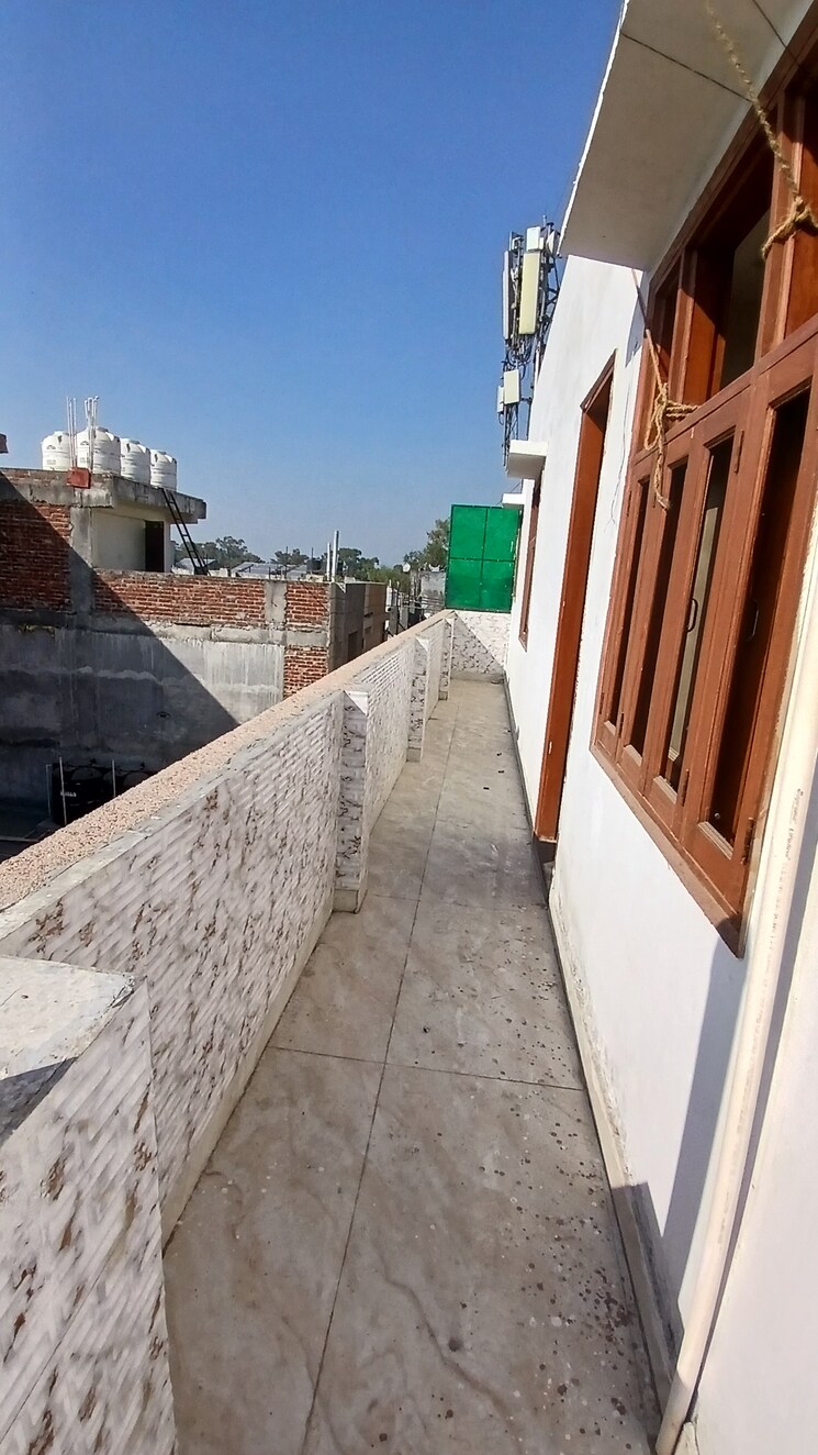 Balcony, jamia nagar 3 Bedroom 1125 Sq.Ft. Apartment In Jamia Nagar Delhi 7959227