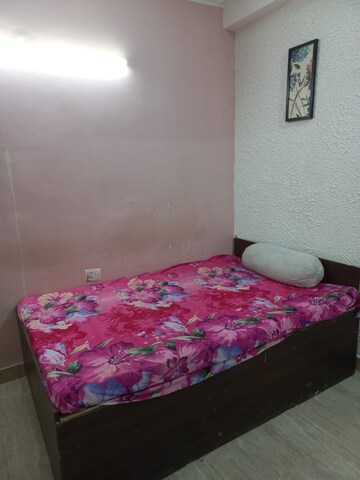 Bedroom in 2 BHK Builder Floor at Vasant Kunj – for Rent