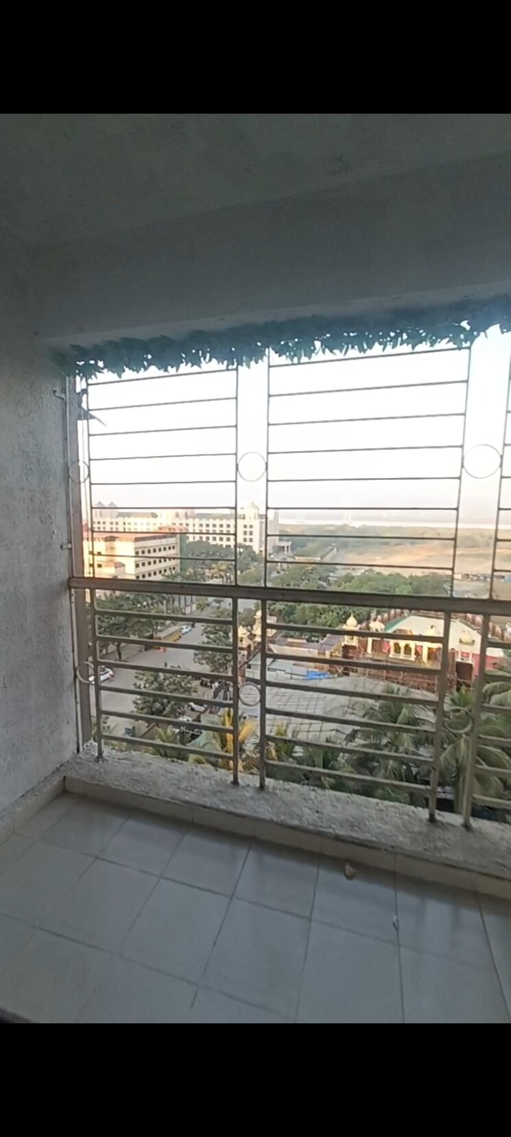 Balcony, ostwal-height 2 Bedroom 1005 Sq.Ft. Apartment In Mira Road Thane 7959254