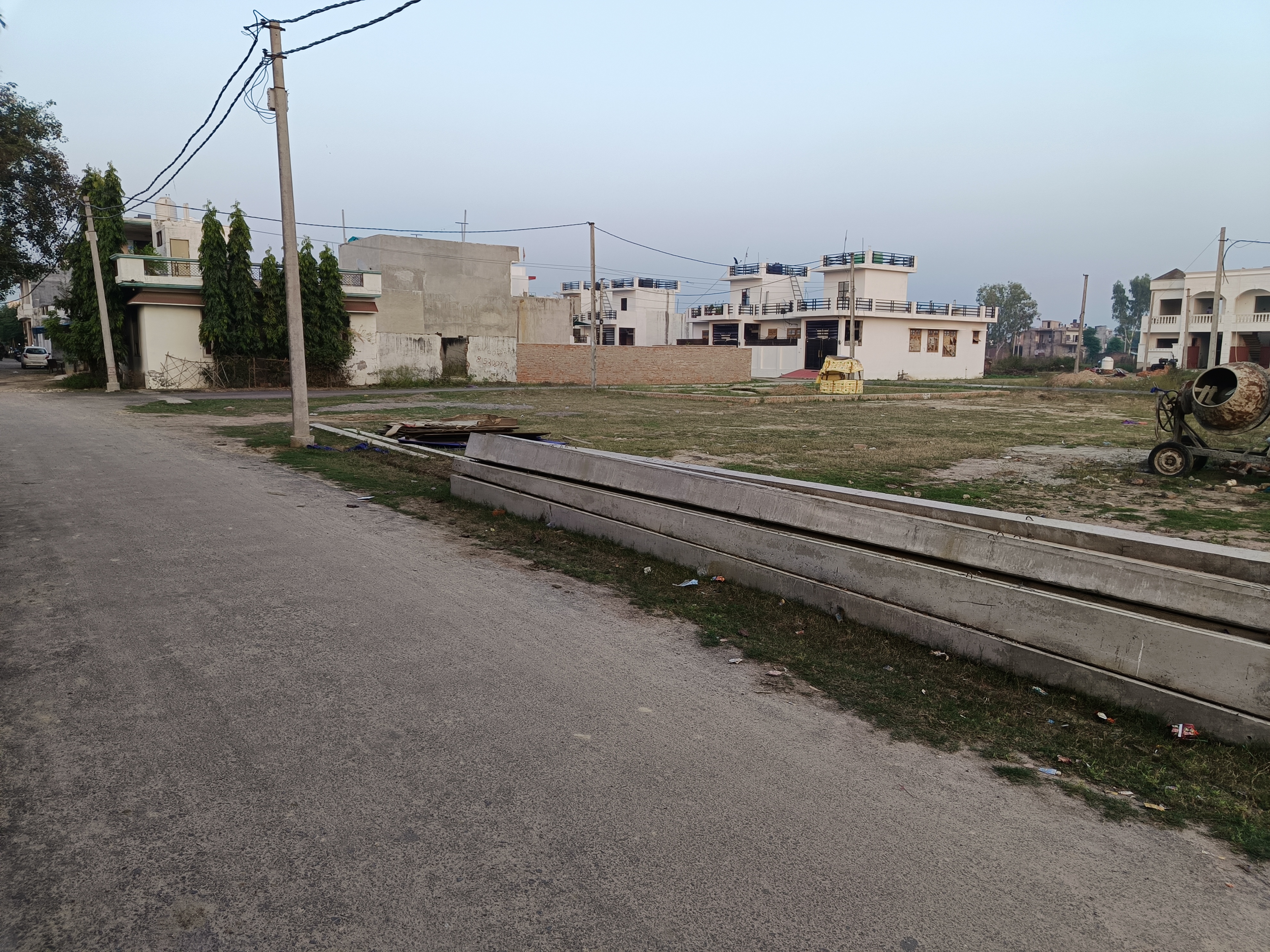 Plot For Sale in Shukla Chauraha 