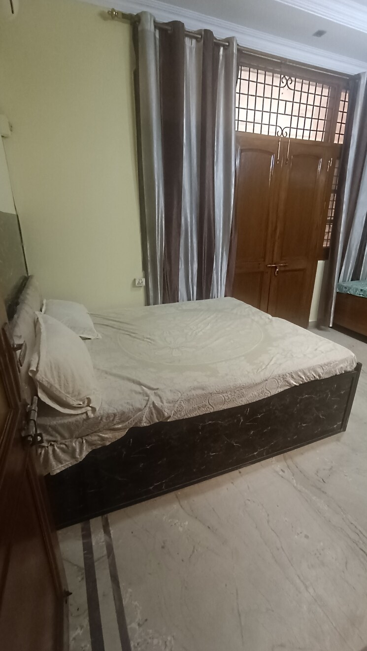 Bedroom, kalkaji 2.5 Bedroom 100 Sq.Ft. Independent House In Kalkaji Delhi 7959384