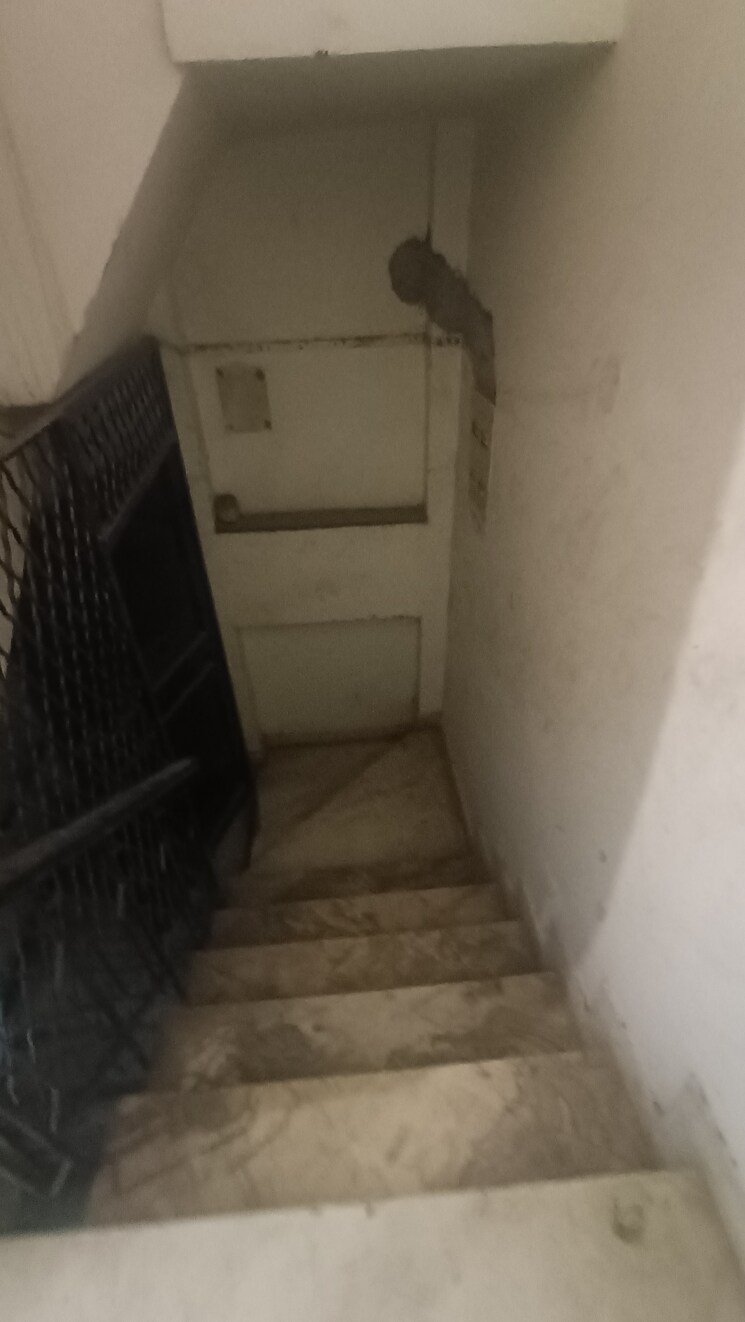 Bathroom, kalkaji 2.5 Bedroom 100 Sq.Ft. Independent House In Kalkaji Delhi 7959384