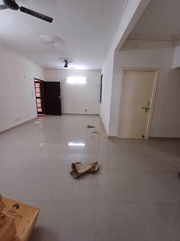 Bathroom in 3 BHK Apartment at Wazirganj – for Rent