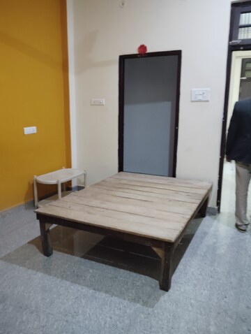 Bedroom in 2 BHK Independent House at Kursi Road – for Rent