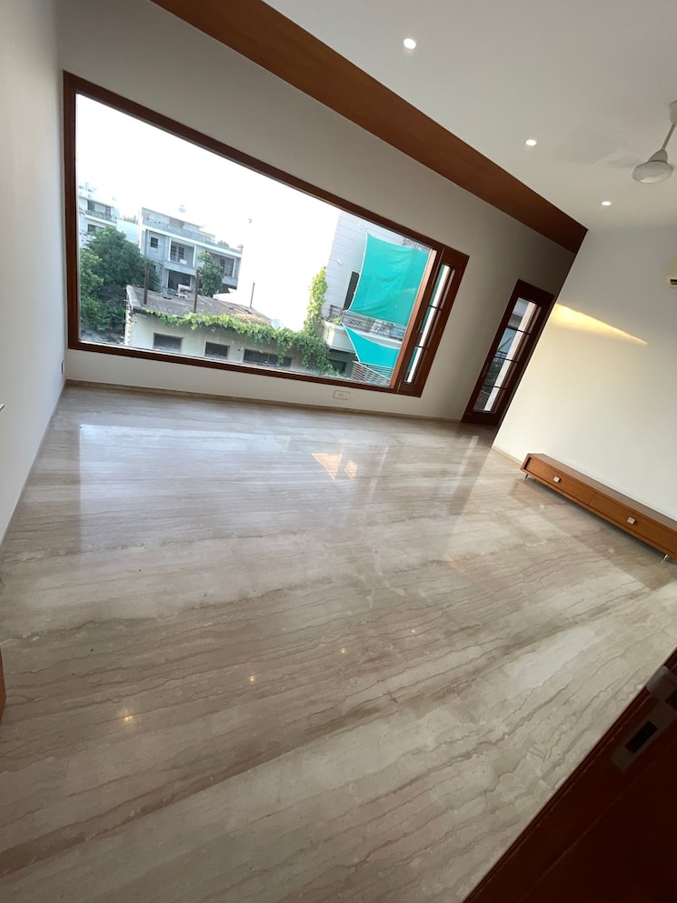 Room, greater mohali 6 Bedroom 500 Sq.Yd. Independent House In Greater Mohali Mohali 7959478