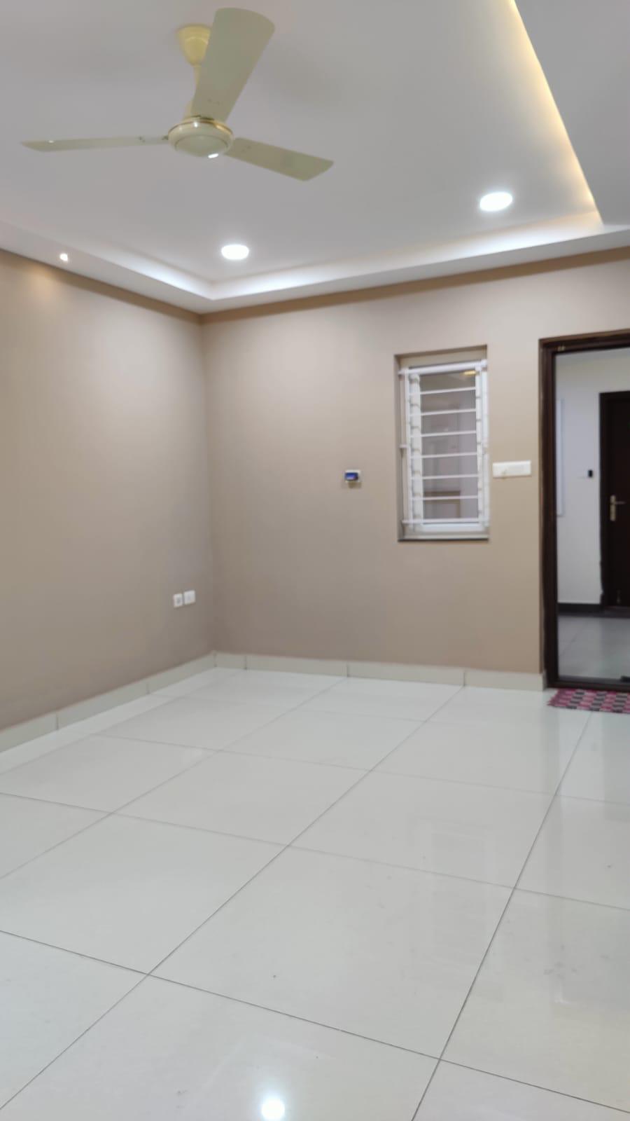 3 BHK 1580 Sq.Ft. Apartment in Cybercity Rainbow Vistas Rock Gardens