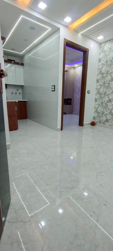 Living Room in 2 BHK Builder Floor at Dwarka Mor – for Rent