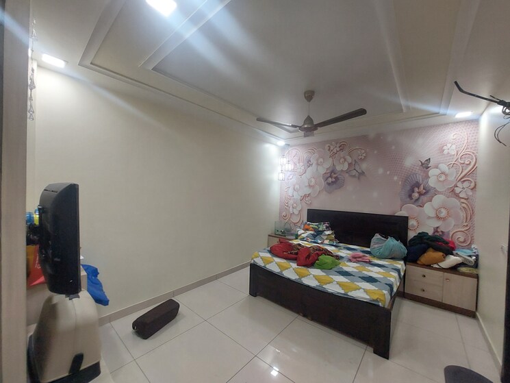 Bedroom, gujranwala town 4 Bedroom 300 Sq.Yd. Builder Floor In Gujranwala Town Delhi 7959557