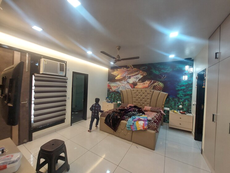 Master Bedroom, gujranwala town 4 Bedroom 300 Sq.Yd. Builder Floor In Gujranwala Town Delhi 7959557