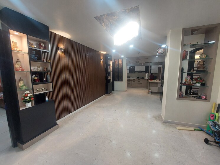 Living Room, gujranwala town 4 Bedroom 300 Sq.Yd. Builder Floor In Gujranwala Town Delhi 7959557