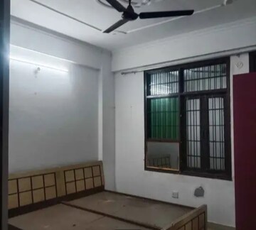 Room in 2 BHK Independent House at Aliganj – for Rent